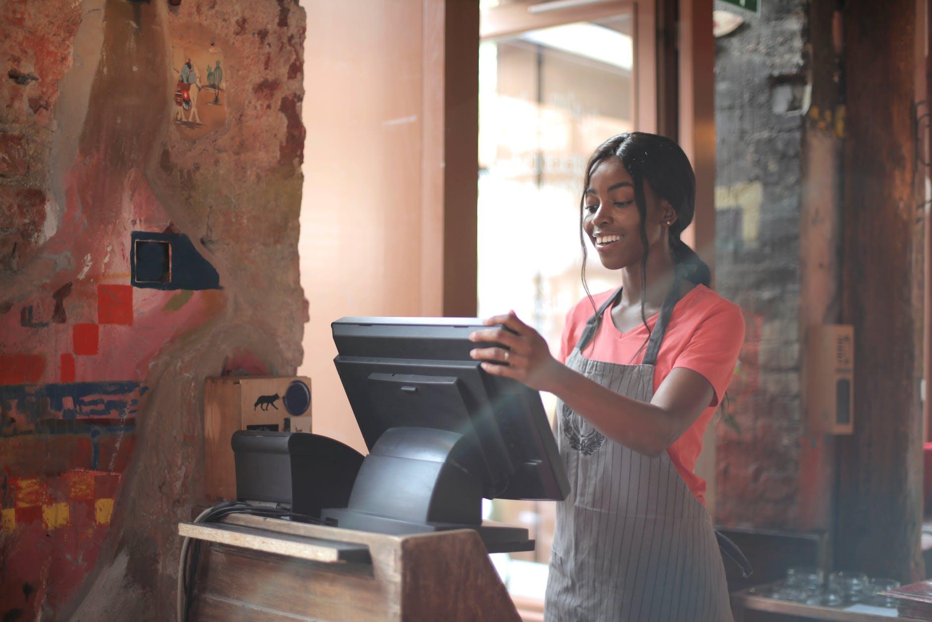 How do you find a job in hospitality?