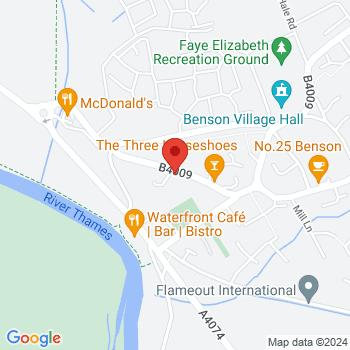 map of 51.6213701297,-1.1133748091